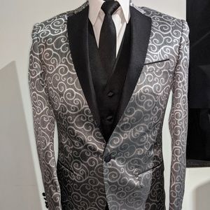 Silver Swirl 3pc Suit